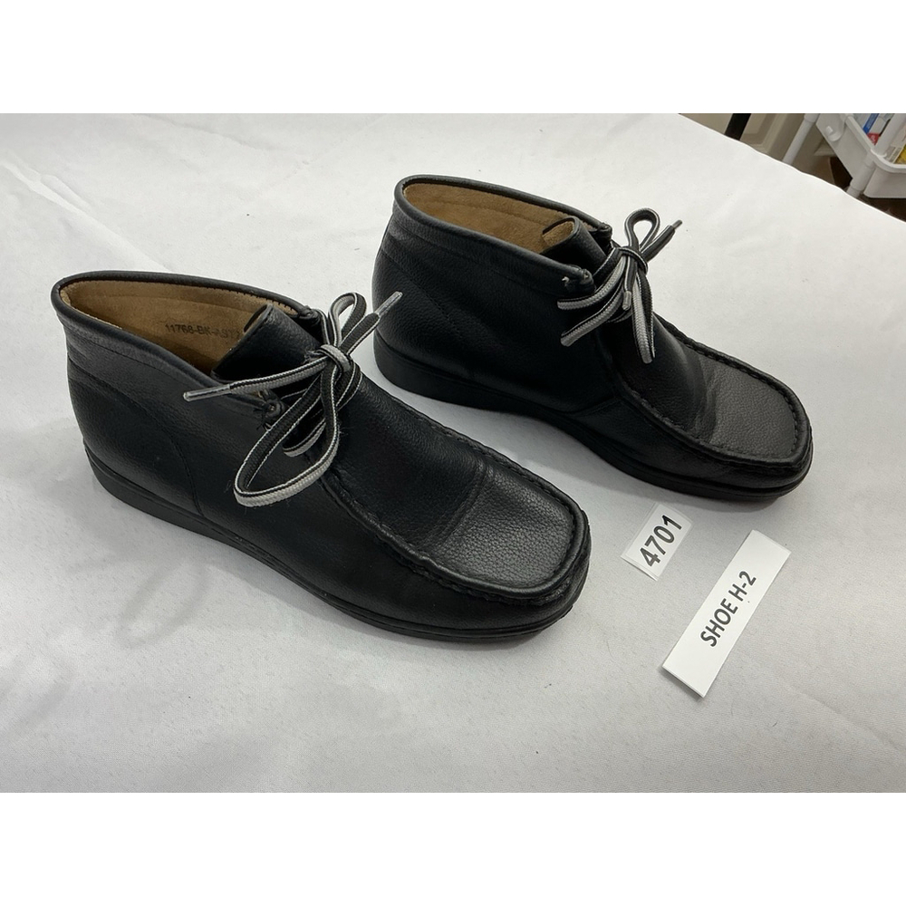 Boys Easy Strider Chukka Boots 6 Black Leather Ankle NWOT